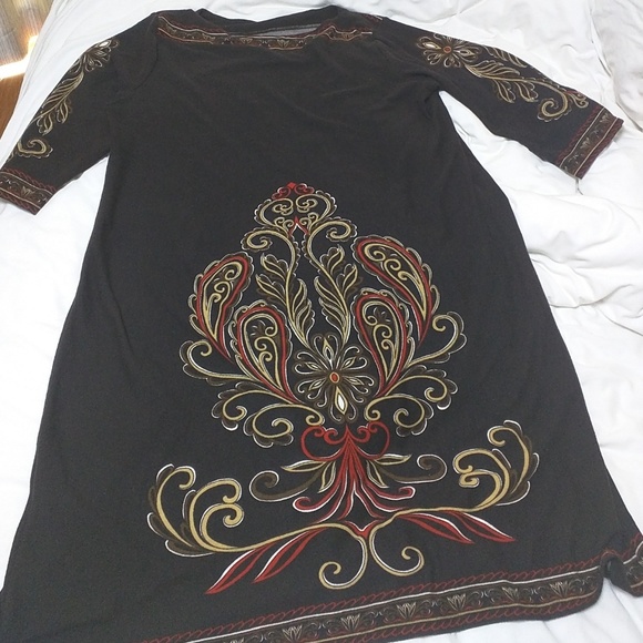 Dresses & Skirts - Plus size brown dress gorgeous pattern